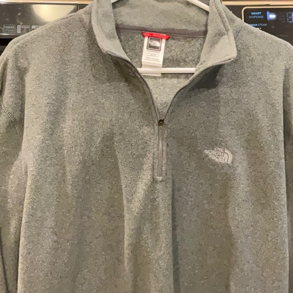 Mens north face 1/4 zip